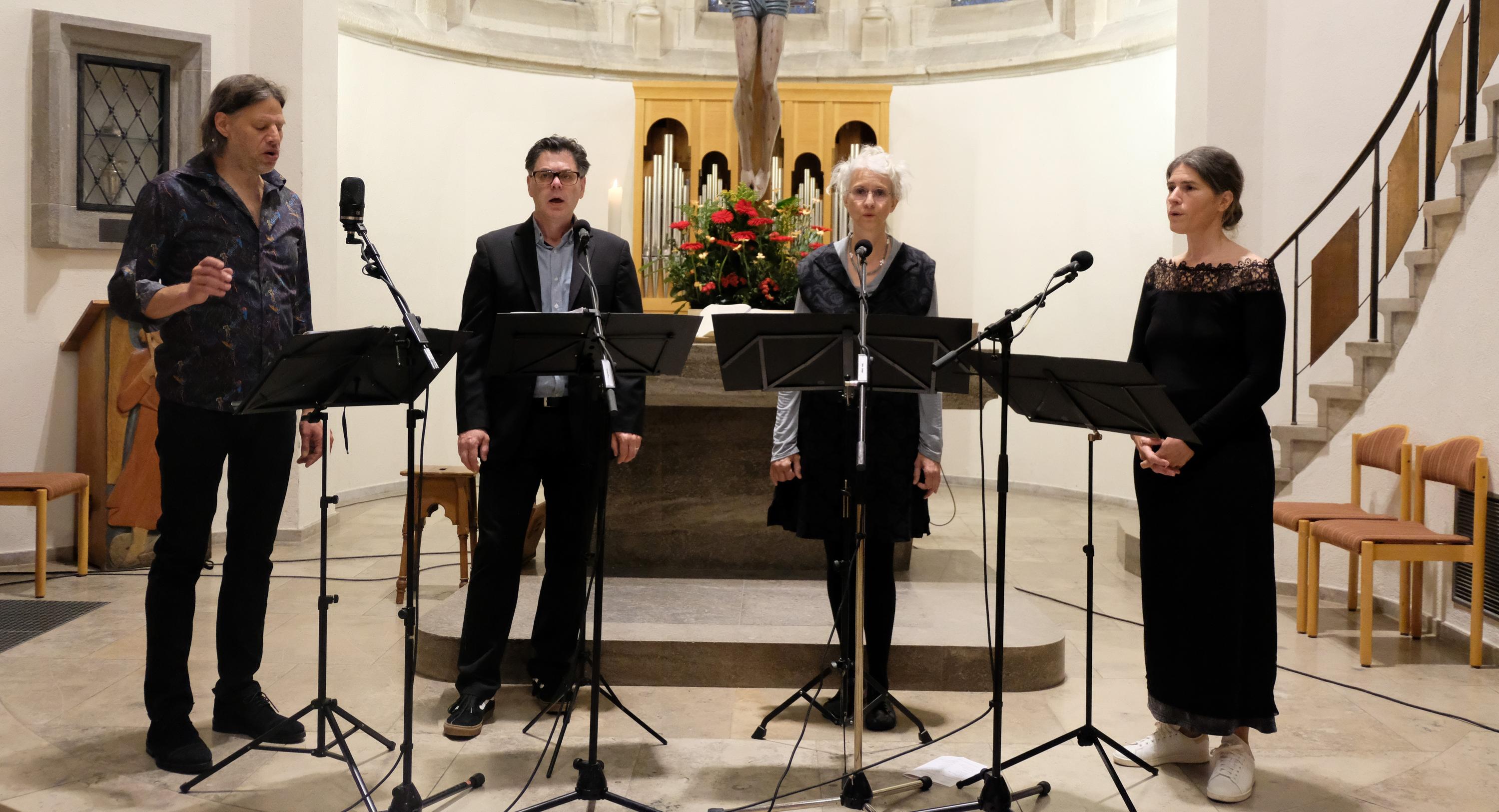 Vokalensemble Quartett in einer Kirche